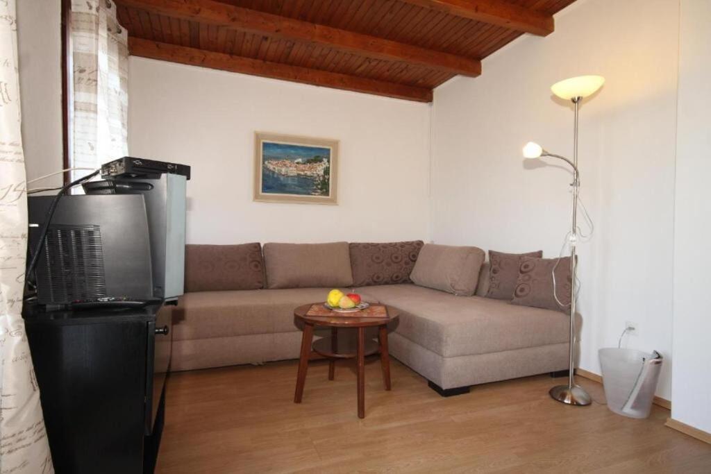 Apartment Iva Molunat Exterior foto